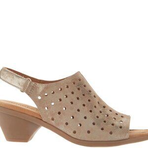 NEW Tan and Gold Leather Sandals, 8.5W, Pillowtop